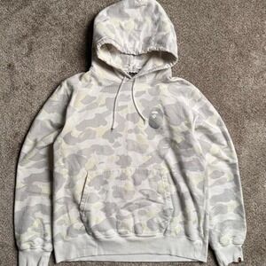 A BATHING APE WHITE & GREY CITY CAMO  PULLOVER HOODIE